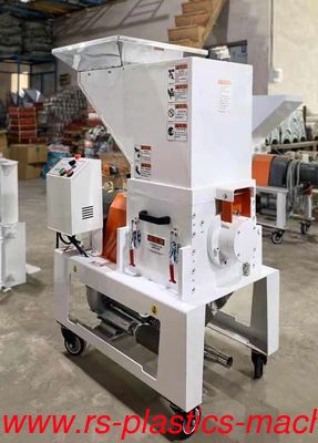 China Plastic waste recycling machine motor 2,2kw -Low speed crusher/grinder/granulotor to injections no dust good quality to Ireland
