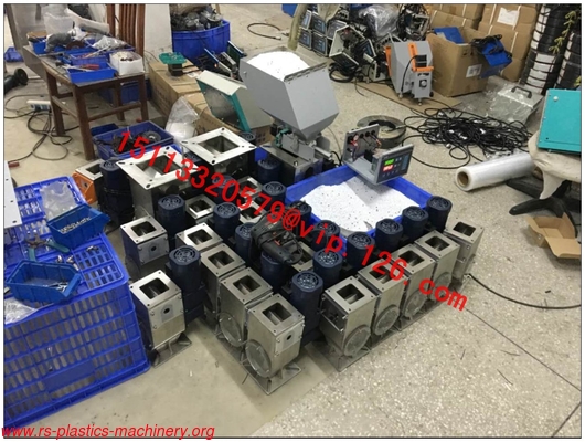 China produced Single-color Volumetric Dosing mixer/1.1-20kg/hr output capacity volumetric color mixer For Colombia