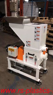 China New design Low Speed Crusher/plastic waste Grinder/Low speed granulator power 2.2KW factory price
