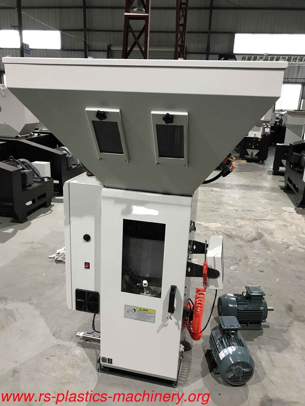 China Automatic Plastics with Masterbatch/additives weight sensor mixer/gravimetric Blender/doser unit Factory good price high quality to hunga
