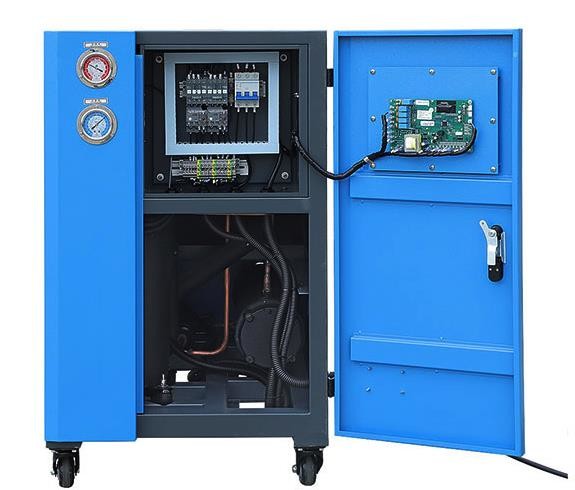 China Large High Efficiency Water Cooled Water Chiller  Manufacturer 50HP With Stainless Steel Water Tank  to Czech c